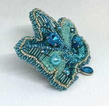 Load image into Gallery viewer, Turquoise Maple Leaf Power Brooch Amulet
