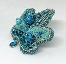 Load image into Gallery viewer, Turquoise Maple Leaf Power Brooch Amulet
